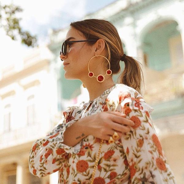 

big rat new red праздничный корейский темперамент серьга женской простое длинные серьги падение стада серьга ухо, Golden