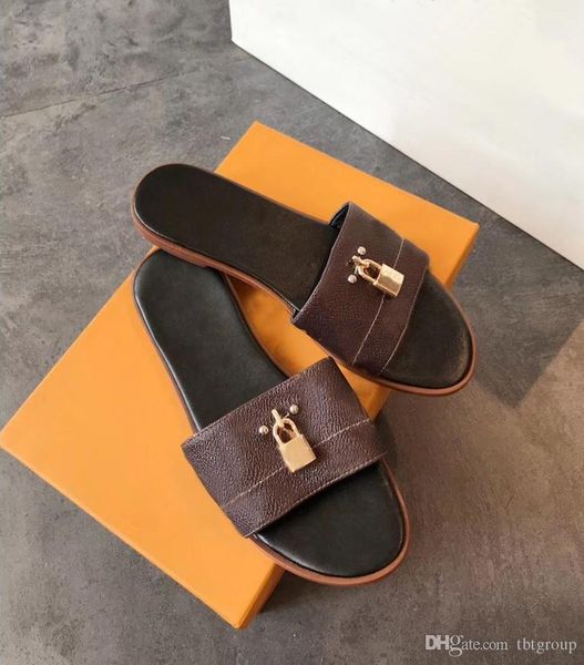 

2019 designer sandal lock it flat mule luxury leather slippers for women summer padlock sandals flat flip flops 22 colors us 4-11, Black