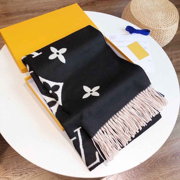 

2020 wholesales scarf for women sunscreen printing silk scarf tide brand scarfs letter shawl scarf fashion long neck ring, Blue;gray