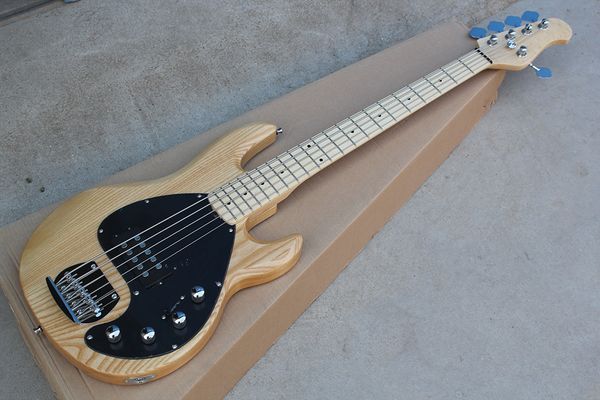 Fabrika Özel doğal ahşap rengi 5 dizeleri KÜL Vücut Maple Fingerboard, Siyah Pickguard ile Elektrik Bas Gitar, Özelleştirilmiş Teklif