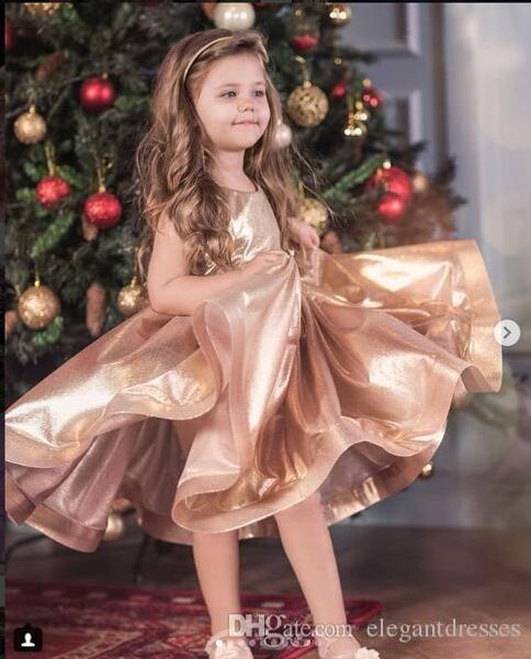 Princesa Linda Sparkly Champagne O Pescoço A-Line Flor Meninas Vestidos Formais Crianças Vestir Desgaste Plissado Vestidos de Aniversário crianças vestido de baile