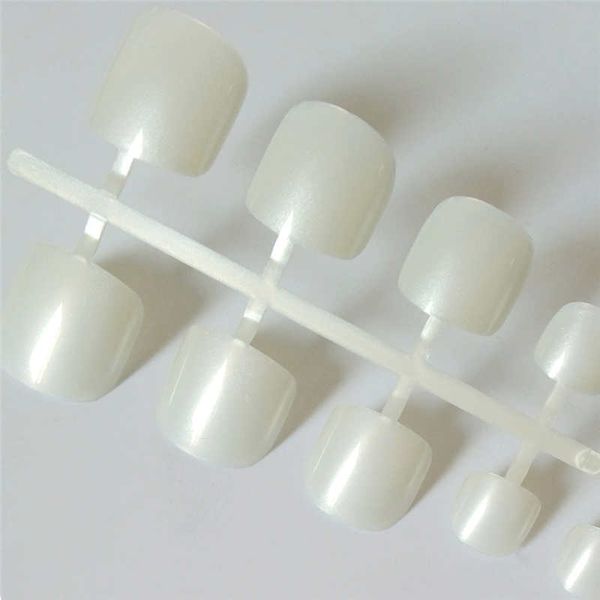 

24pcs gloss pearl white short fake nails for feet solid color short press on toe nails artificial nature nail false tips, Red;gold