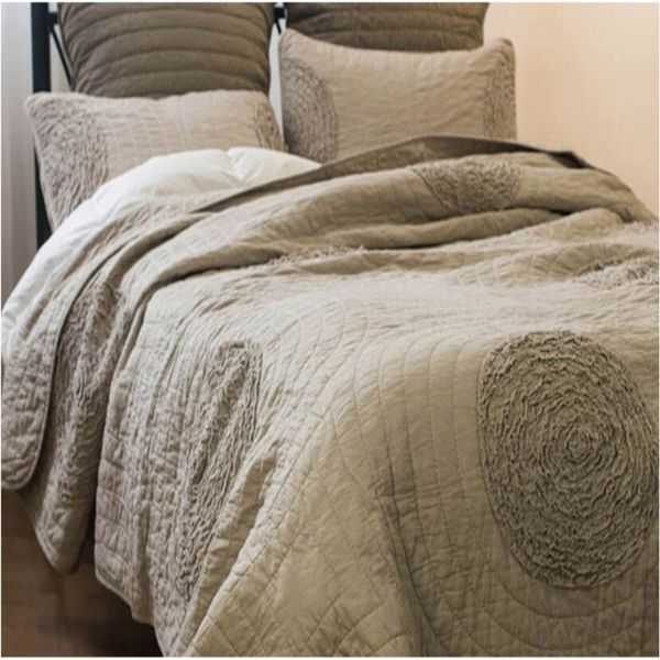 

3pcs 100%cotton embroidery handmade patchwork quilt bedspread full queen king size the air conditioning bed cover