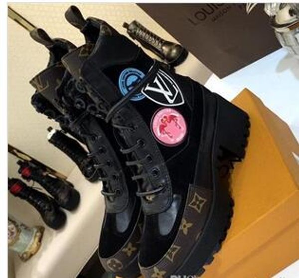 

luxury women boots fashion knitting socks leisure ms martin boots outdoor hiking boots during the winter start 35 to 42, Black