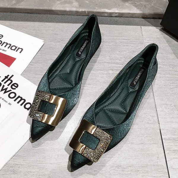 

women's shoes pointed pumps 2020 spring new metal buckle rhinestone shallow mouth non-slip flat shoes, Black