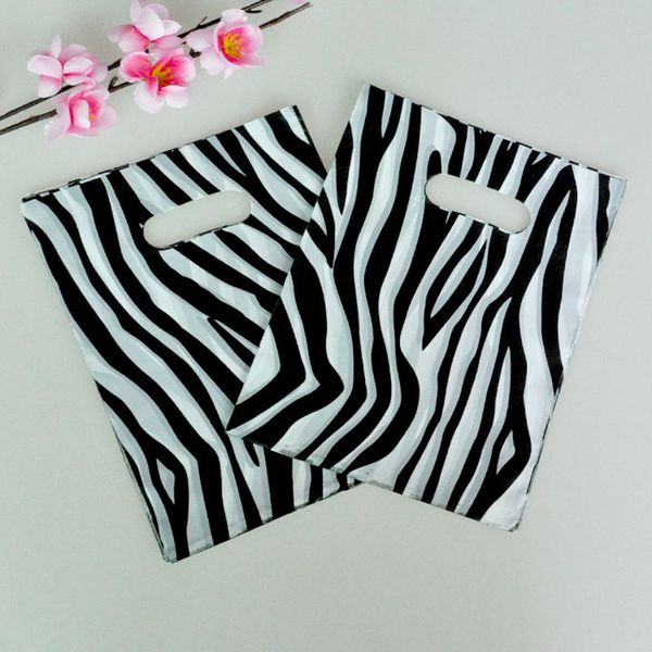 

15*20cm black stripe plastic bags with handles clothe wedding gift packaging bags