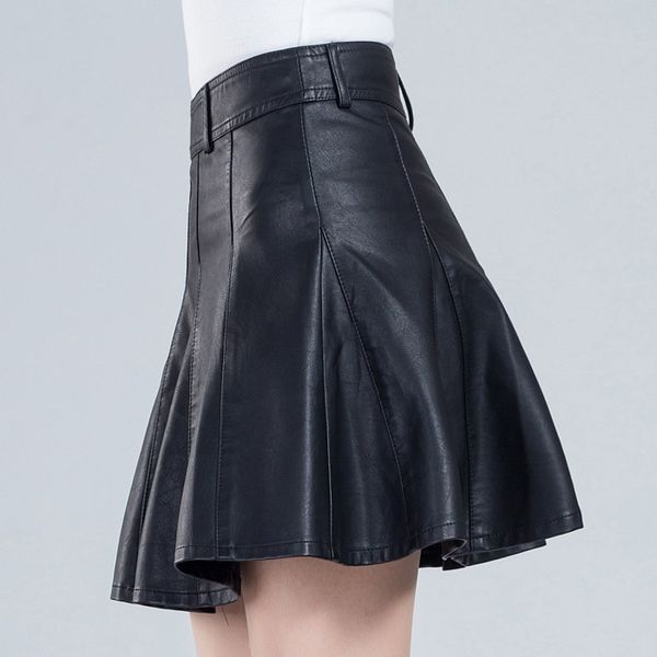 

2019 new short skirt women's autumn winter models were thin code half skirt a word pleated pu leather skirt 03, Black;gray