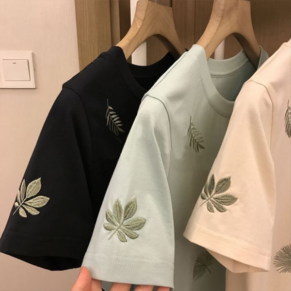 

little horse crossing the river chu island country colorful silk thread embroidery ~ leaf loose short-sleeved t-shirt female, White