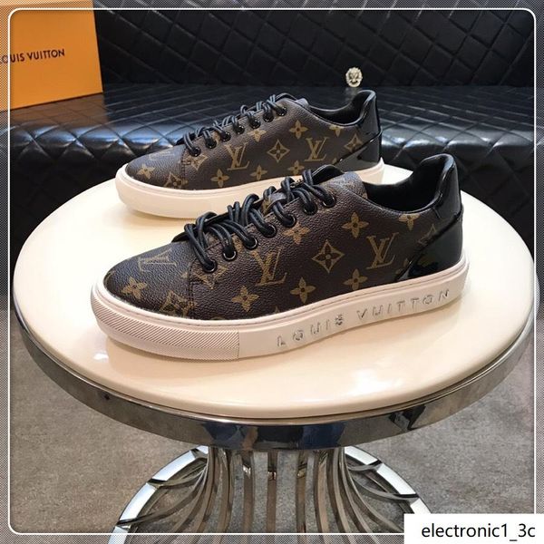 

2019p new men s casual sports shoes, spring and autumn low to help luxury men s outdoor travel sneakers, original box packaging fast delive