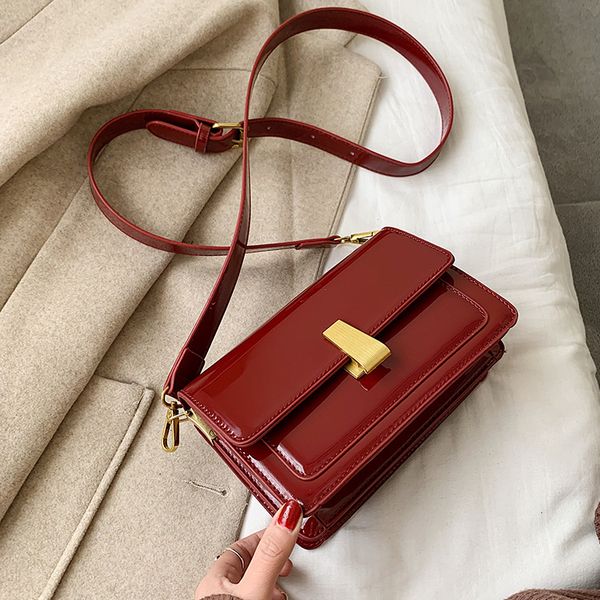 

яркое лицо маленькая сумка женщины 2020 новая сумка посыльного цепи модный маленький квадрат