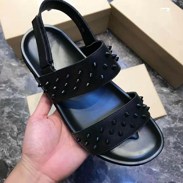 

new style riveted sandals, new style, 2019, 8-color thick-heeled sandal lace box, one mixed-batch size; 34-41, Black