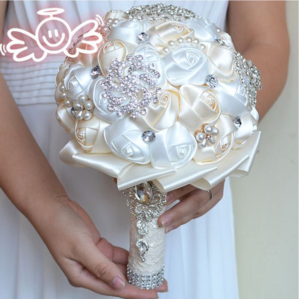 Bling Bling Crystal Brosche geschmücktes handgefertigtes Satin Rose Braut Bouquets Blumen Brautjungfern Handel Gepasste Bouquet 2019 Weddin244d