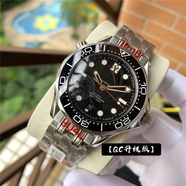 

super 122 submersible 300 meters watch montre de luxe automatic mechanical movement carbon fiber case designer watches, Slivery;brown