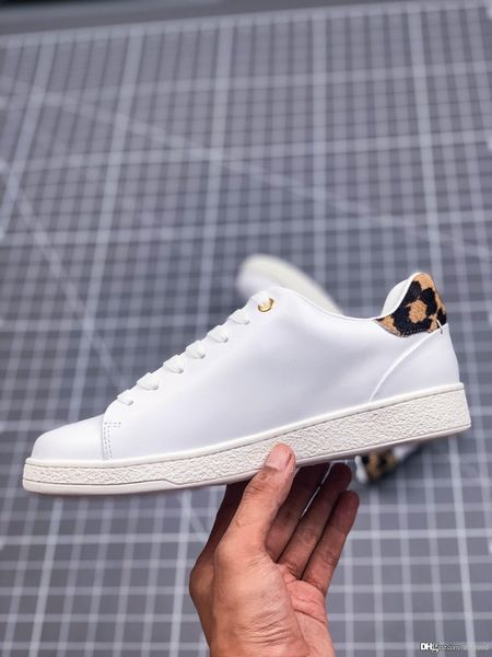 

2019 products luxury designer men and women sports shoes leather leopard color matching shoes size 35-44