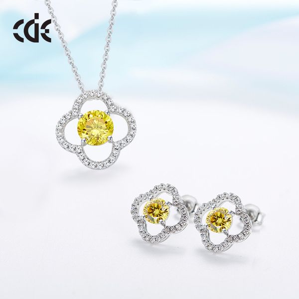 

fashion-clover s925 silver necklace set with swarovski crystal ear nails