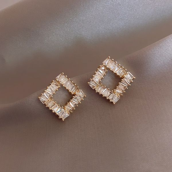 

2020 fashion jewelry exquisite copper inlaid zircon earrings simple small square daily wild earrings for women, Golden;silver