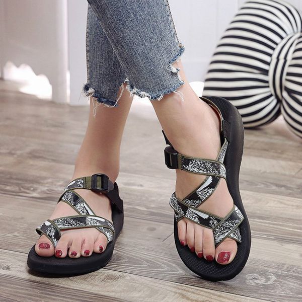 

hkxn 2020 summer fashion new women's shoes flat bottom roman sandals for women's wild cross straps clip toe beach shoes t02, Black