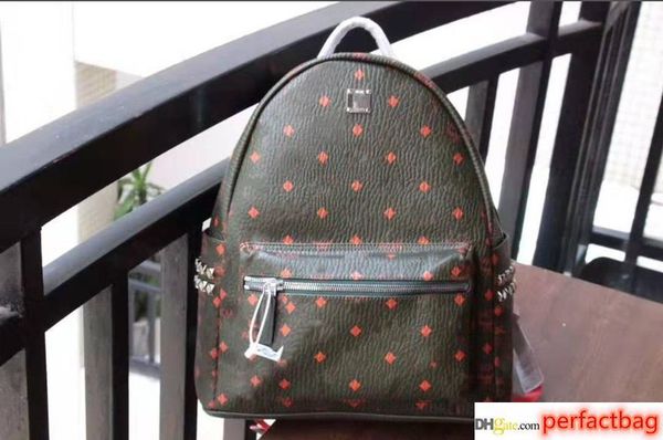 

2019 green fashion korean m punk studded shoulder bag men and women student bag travel backpack