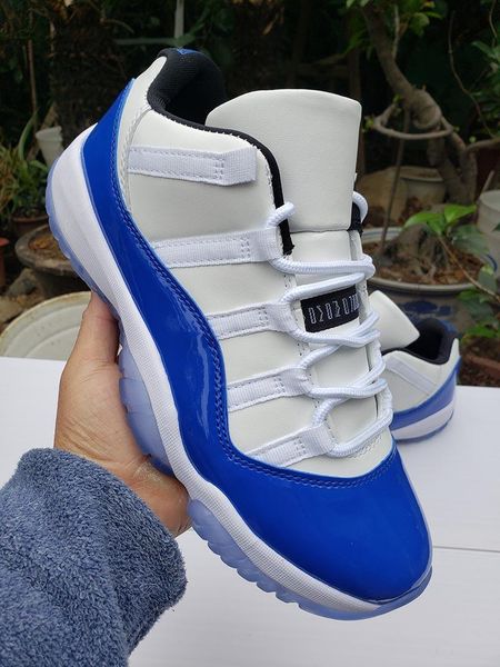 

low 11 wmns concord white black men basketball shoes good quality jumpman low 11s blue designer sports mens trainer sneakers, White;red