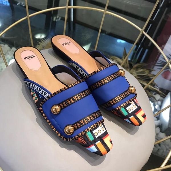 

Spring and summer 2019 new European and American metal buckle half drag women's shoes low heel slippers flat beach shoes
