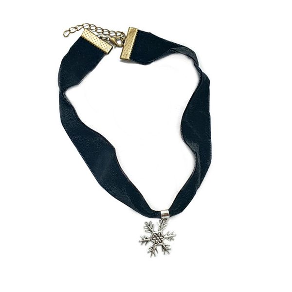 

new design black velvet ribbon choker necklace gothic handmade with charm snowflake pendant necklace for women collares mujer, Silver
