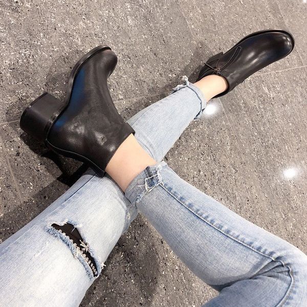 

high-quality 2019 19ss spring fall designer shoes fashion womens black real leather chunky mid heels zip up ankle boots