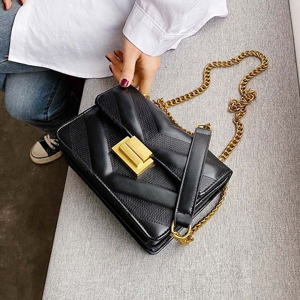 

doranmi v striped flap bags for women 2020 designed metal handbag female shoulder bags messenger bolsos mujer bg567