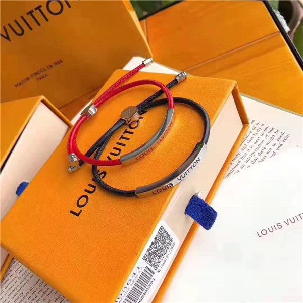 

Charm Bracelets act88
