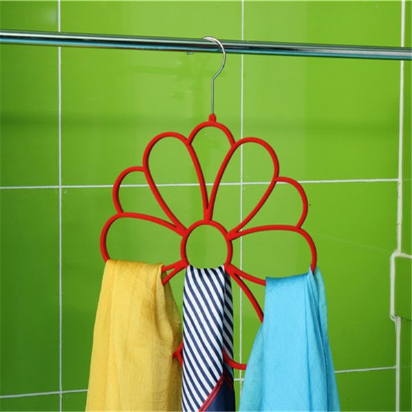 

flower shape non-slip scarf hanger plastic flocking hanger for wardrobe closet