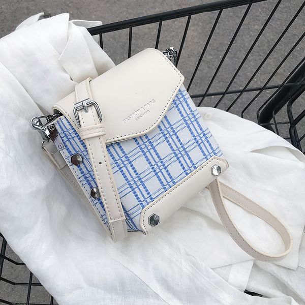 

new original design lattice box bag & elegant chain square bag messenger shoulder width 18cm height 17cm thickness 9cm