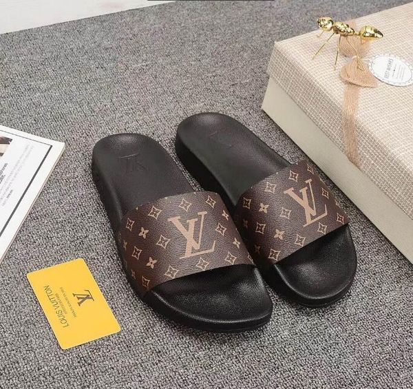 

2019 summer men luxury slippers brand designer flip flops beach sandals non-slide male slippers zapatos hombre casual shoes