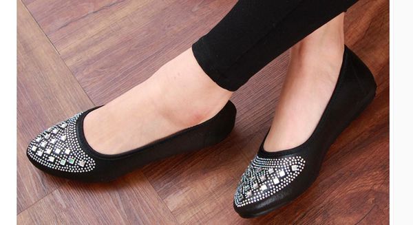 

2020 women's shoes in spring and autumn with new style flat bottom pointed end mother cloth shoes @ee0147714, Black