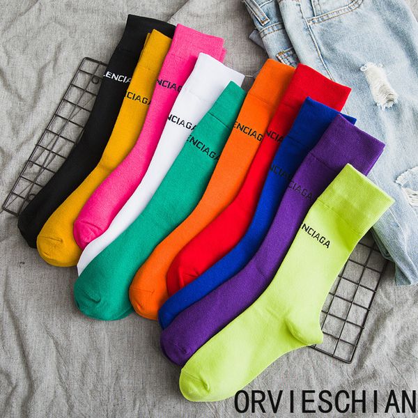 

women's socks fall/winter new sports stockings boots inferior korean cotton paris letters family zhuji socks wholesale, Black;white