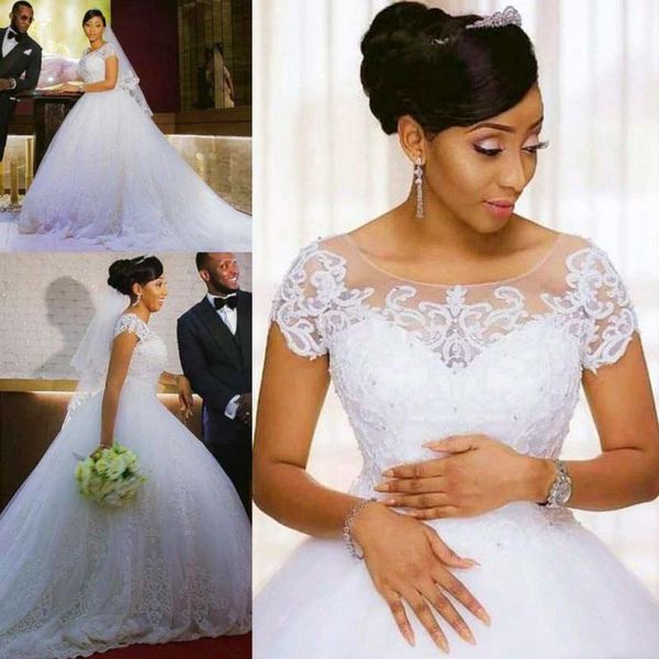 

балное плае пѬине кѬђжева вадебне пла capped Ѭђкава scoop еи pearls занђѬов, White