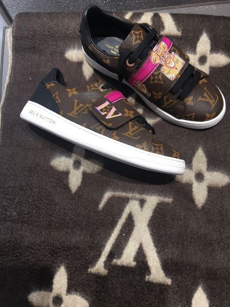 

vc6 новй огѬаниеннй впђк Ѭанђзкой еѬии вокого клаа женка поведнев, Black