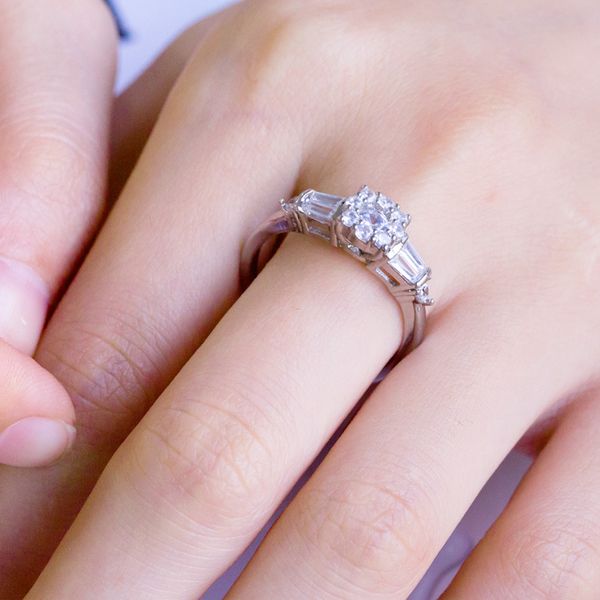 

simple floral diamond zircon lady ring 925 sterling silver engagement wedding rings jewelry lover gift, Slivery;golden