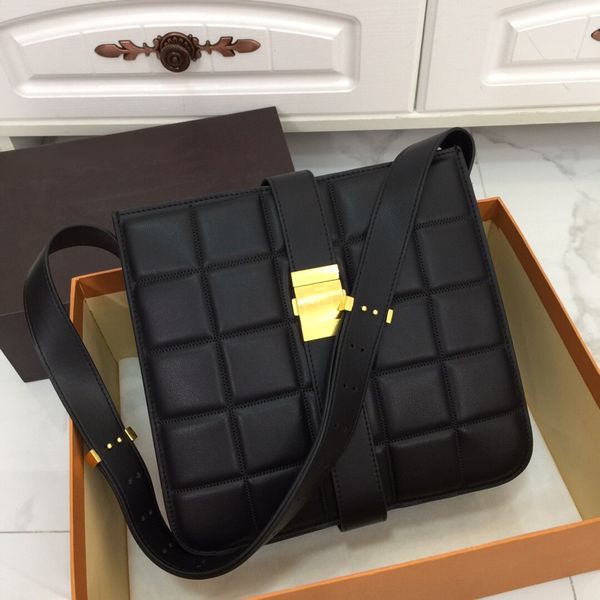 

2020 new style lambskin woven lattice lock messenger bag women's fashion temperament single shoulder bag simple atmosphere lattice bag