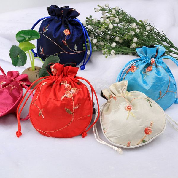

wholesale portable rounded drawstring embroidery pouch jewelry silver beaded storage bag delicate durable embroidered storage bag dh1219 t03