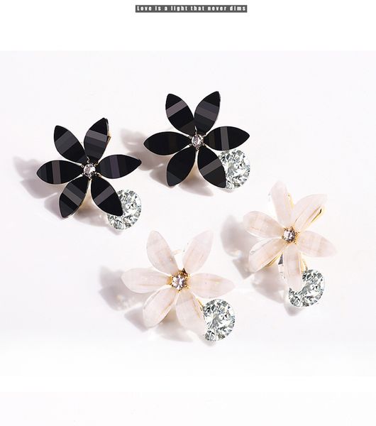 

2019 wholesale new fashion korean style black&pink cute flower stud sweet earrings for women no minimum order, Silver