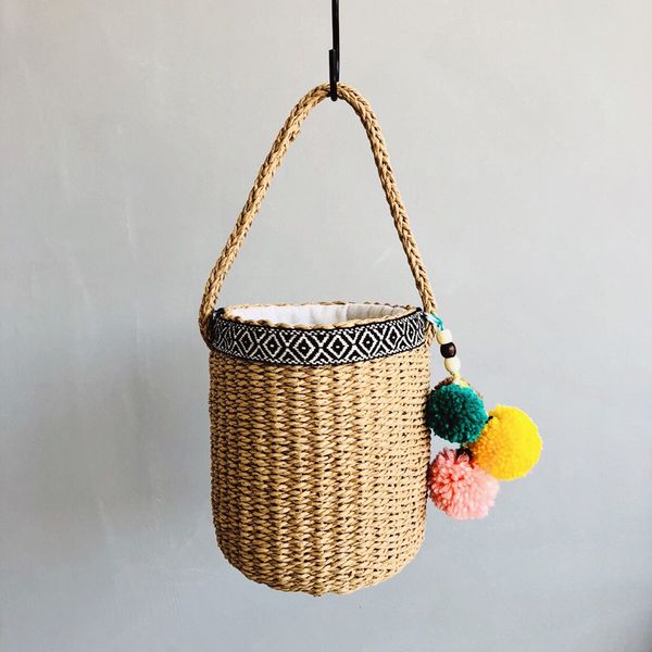 

2019 new ins explosion models straw bag portable beach bag hand-woven ethnic wind travel holiday handbag