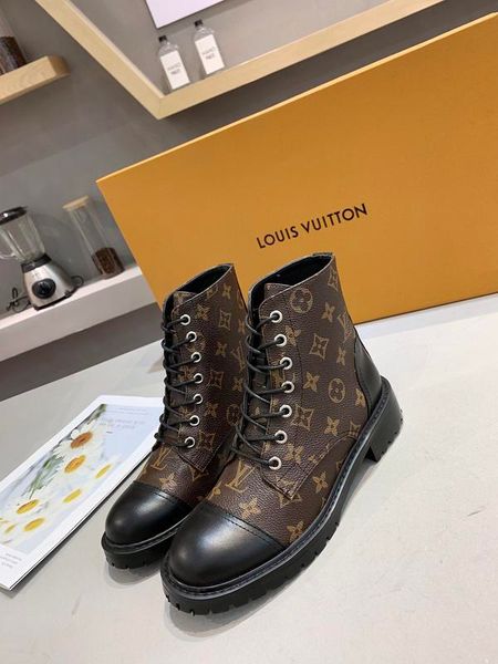 

iduzi luxury design women flamingos love arrow medal 100% real leather coarse desert boot winter leather luxury woman shoes, Black