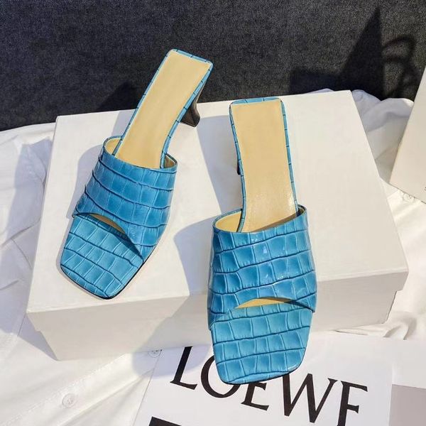 

high-quality blue snake pattern mid-heel mules sandals, slippers, cat heel leather open-toe slippers, Black