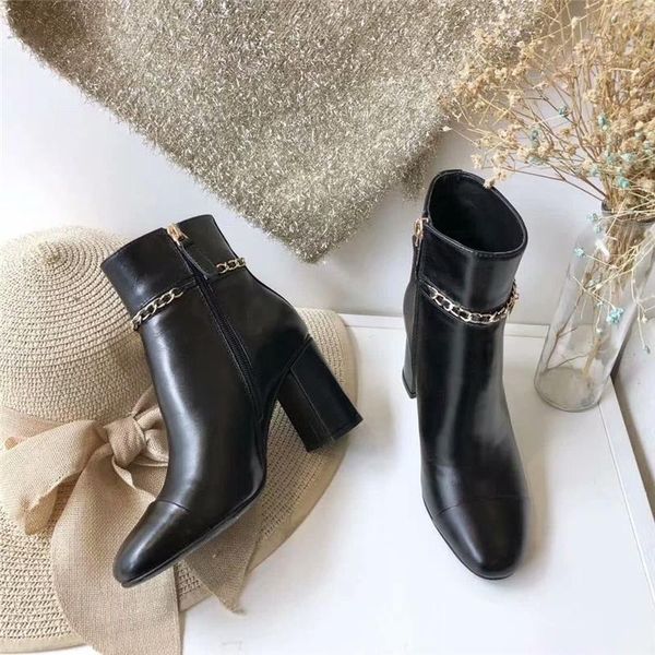 

2020 authentic martin calfskin ankle boots men women lace up leather black high heels boots g35008 x53109 94305 high heels size 35 -45