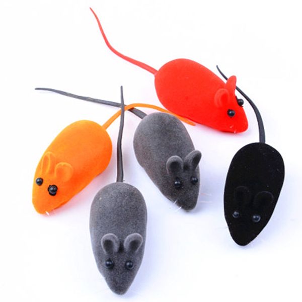 

10pcs / серия cat toy mouse малый грызуны мышь фаршированные игрушки писк шума звук игрушка для собак pet cat tricky игрушки multicolor 6x3x