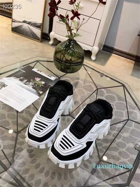 

2019 quality designer luxury designer women sneakers fashion eather suede comfortable fwild casual shoes 0stylish women waterproof shoes l26, Black