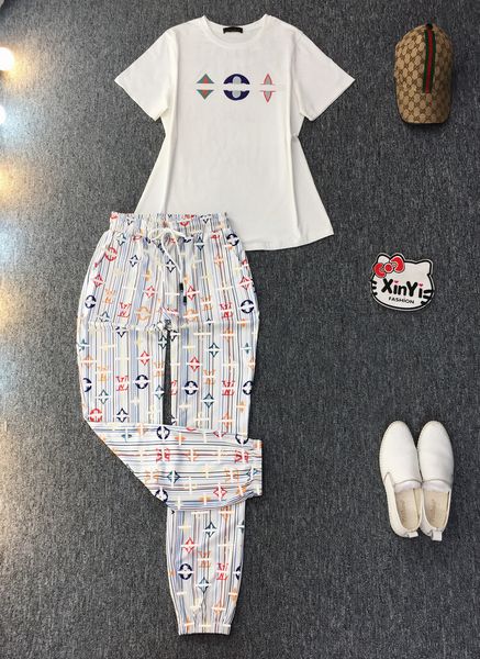 

женские дизайнерские костюмы 2020 новое прибытие летние футболки с брюками марка логотип печати двухсекционный костюм размер -xl-2, Gray