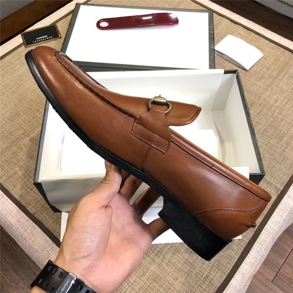 

2019 men tassel loafers italian dress shoes casual loafer for men slip-on wedding party shoes male designer leather shoes, Black