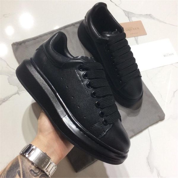 

Black Casual Shoes Lace Up Designer Comfort Pretty Girl Women Platform Velvet Red White Casual Leather Shoes Men Womens Sneakers 35-44