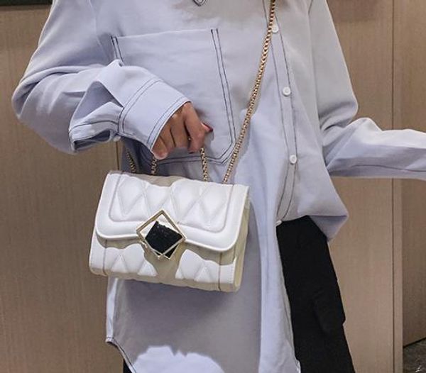 

2020 newset summer literary small fresh pu small square bag women's flip bag