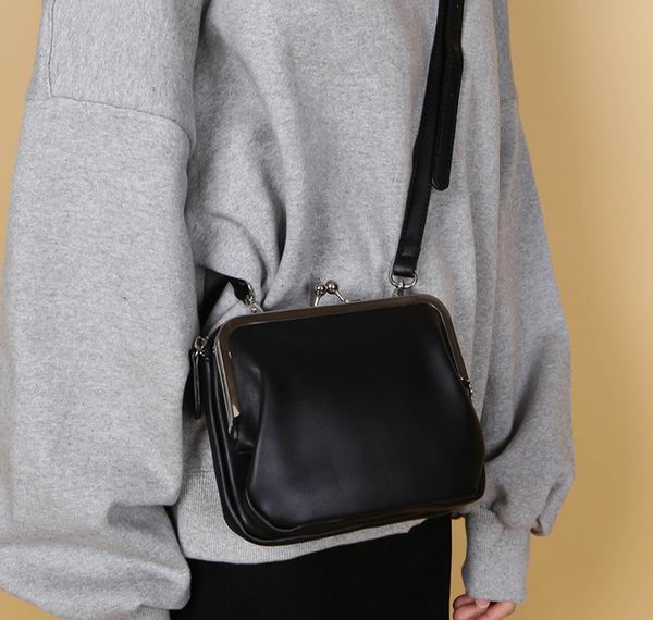 

vintage clip shell women shoulder bags designer messenge bag luxury pu leather female crossbdoy bag lady chis small purses 2019